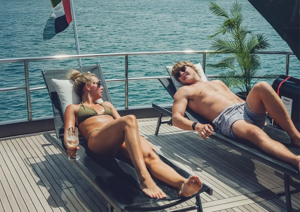 Paddy chilling with wife - Seven Yachts